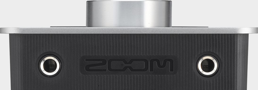 Zoom TAC-2 Thunderbolt Audio Converter - front view