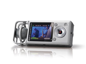 Zoom Q2HD Handy Video Recorder - rear playback