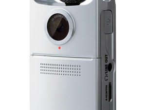 Zoom Q2HD Handy Video Recorder - front slant view