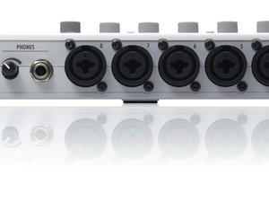 Zoom R16 Recorder : Interface : Controller - Rear View