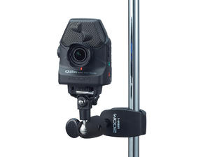 Zoom Q2n: Mounted with Zoom MSM-1